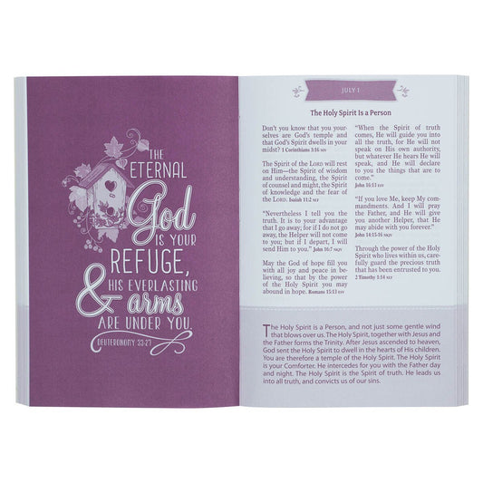 靈修書籍 - Pocket Bible Devotional for Girls in Pink Paperback Edition