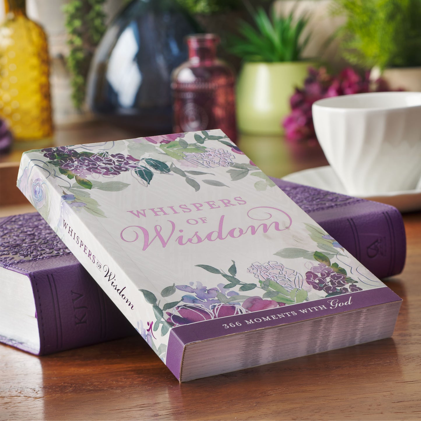 靈修書籍 - Whispers of Wisdom Softcover Devotional