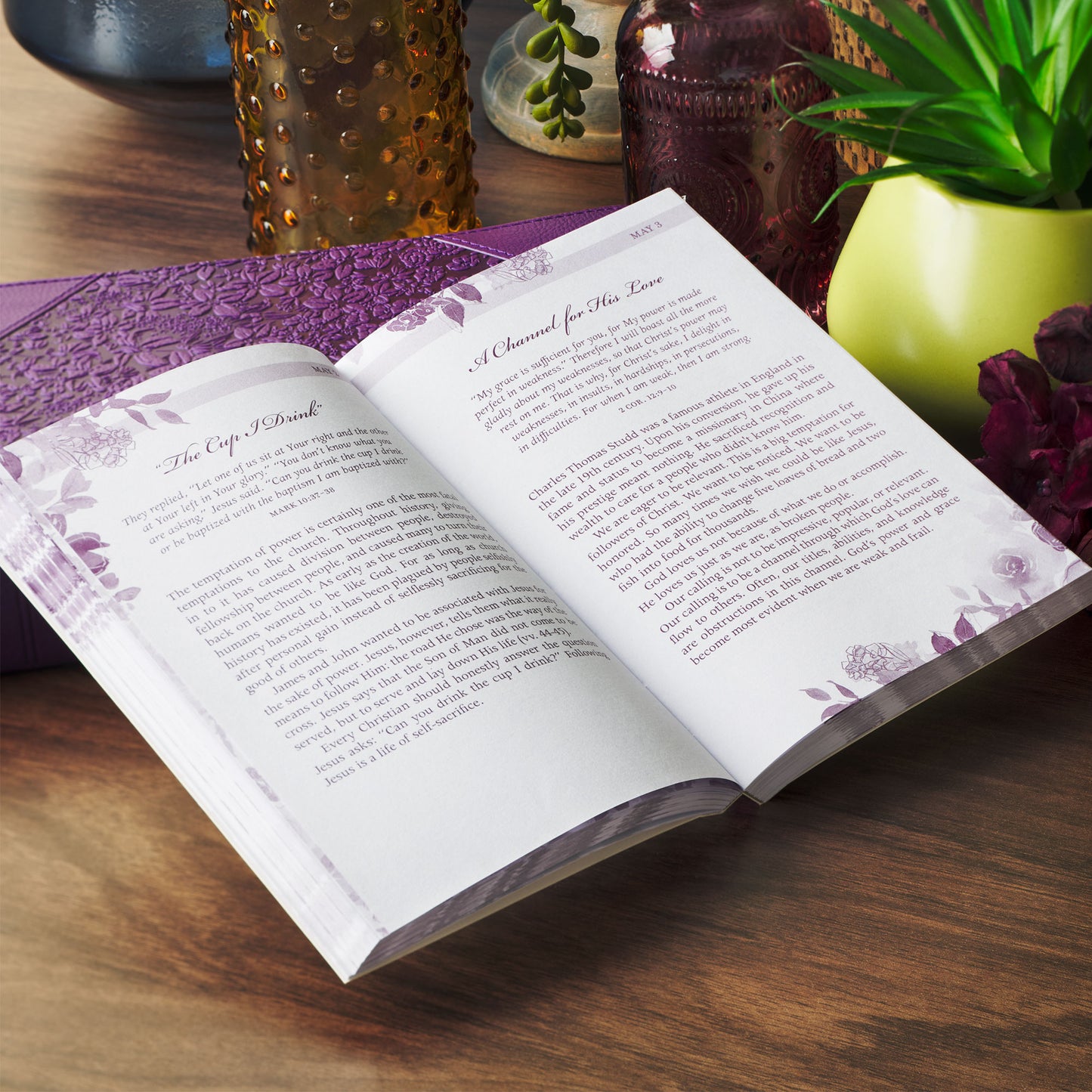 靈修書籍 - Whispers of Wisdom Softcover Devotional