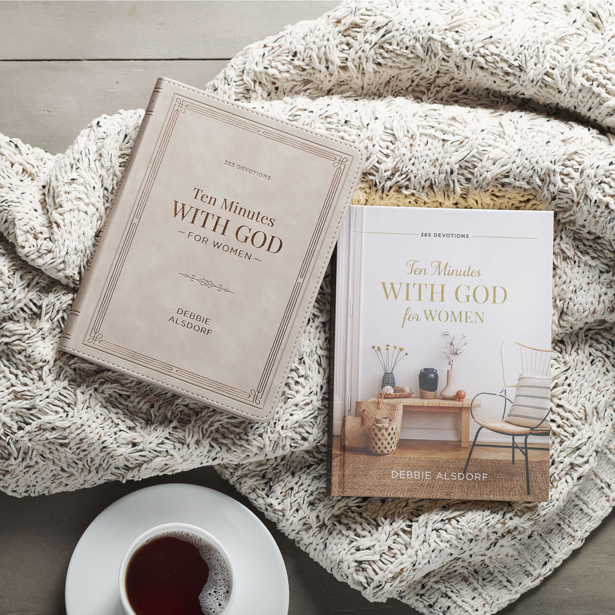 靈修書籍 - Ten Minutes with God for Women Taupe Faux Leather Daily Devotional