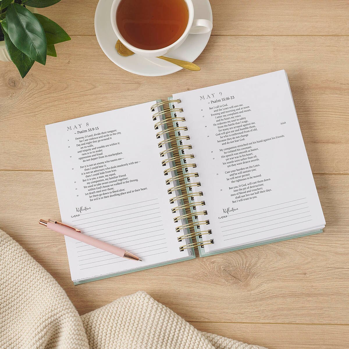Daily Through the Psalms: A 365-Day Spiral-bound Creative Journal - Image 6