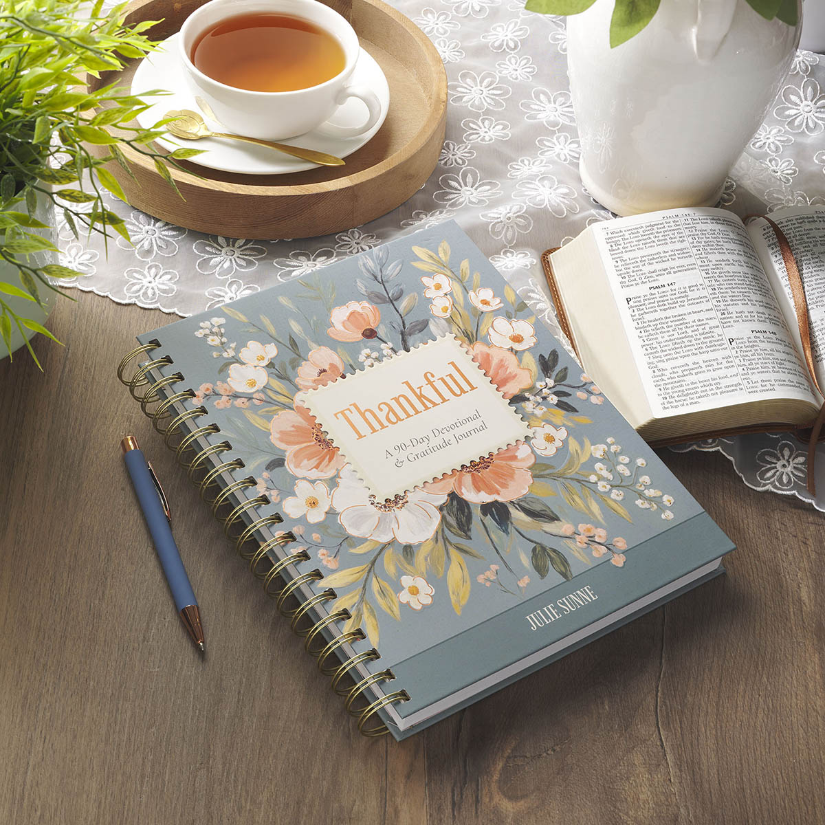 Thankful: A 90-Day Devotional and Gratitude Journal - Image 3