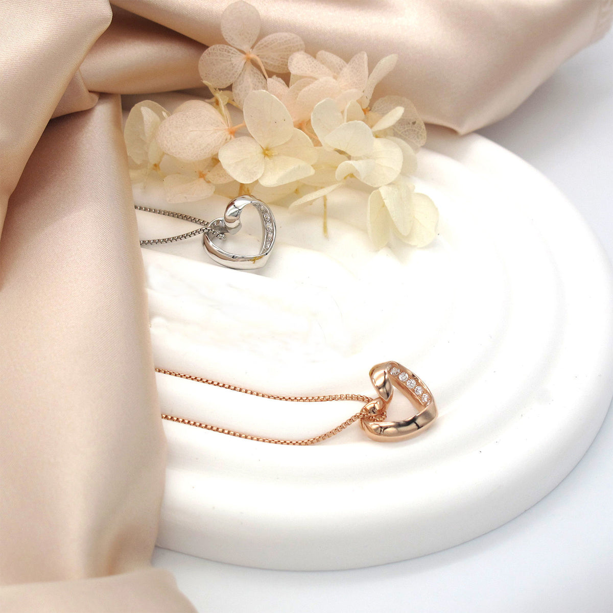 925 Sterling Silver Infinity Love Open Heart with Crystal CZ on SidePendant Necklace (Color: Rhodium)
