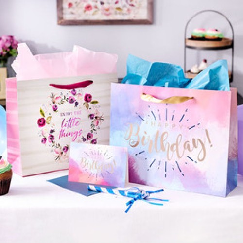 Small Gifts 小禮品 Small Gifts 小禮品
