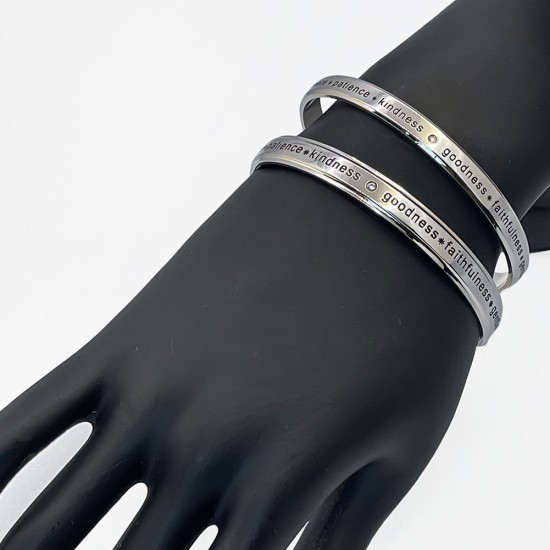 Bible Verse Blessing Cuff (Color: Silver)